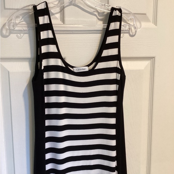 Calvin Klein Black and White Striped Stretch Jersey Maxi Dress, Size 4 - Picture 5 of 13